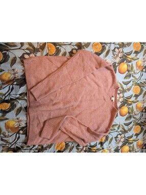 Legendary Outfitters Soft Knit Sweater – Peach Size Small